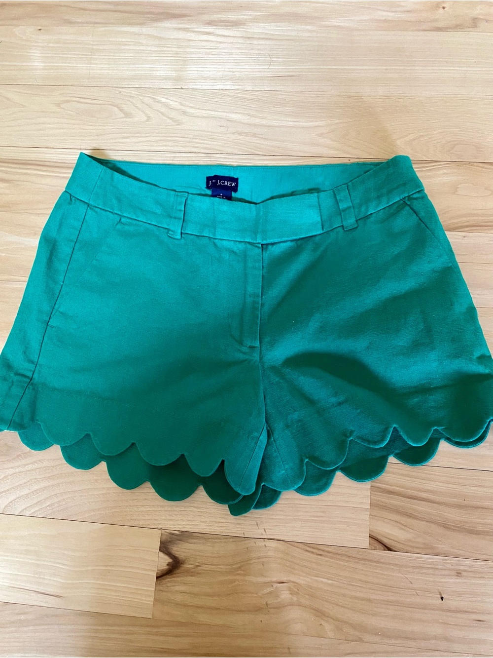 J by J. Crew Scallop Shorts Size 4 in Green